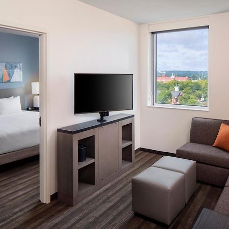 Hyatt House Augusta Downtown Hotel Buitenkant foto