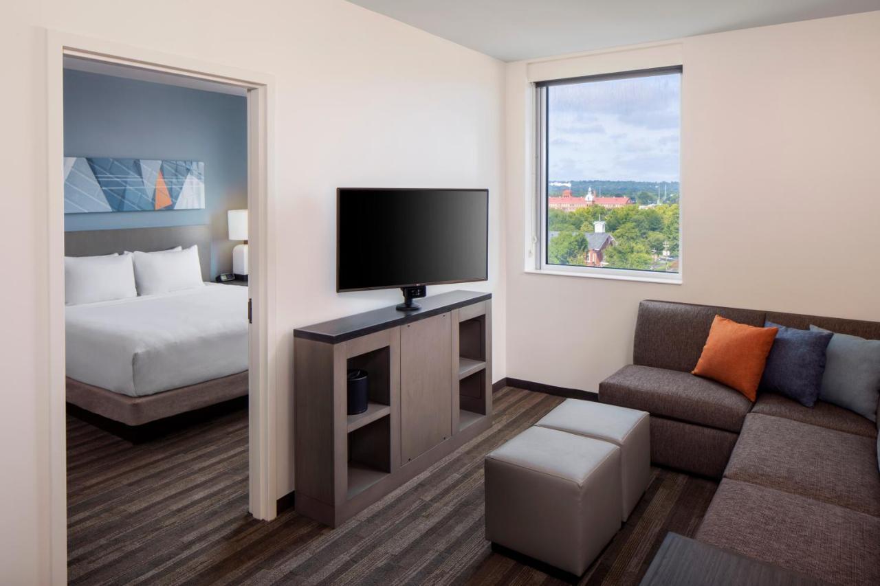 Hyatt House Augusta Downtown Hotel Buitenkant foto